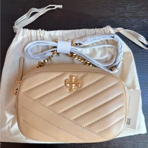 NEW Tory Burch Beige Quilted Crossbody Bag